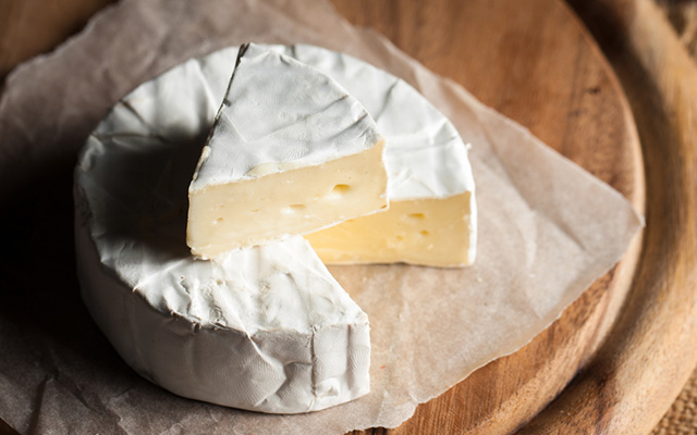 チーズの表面